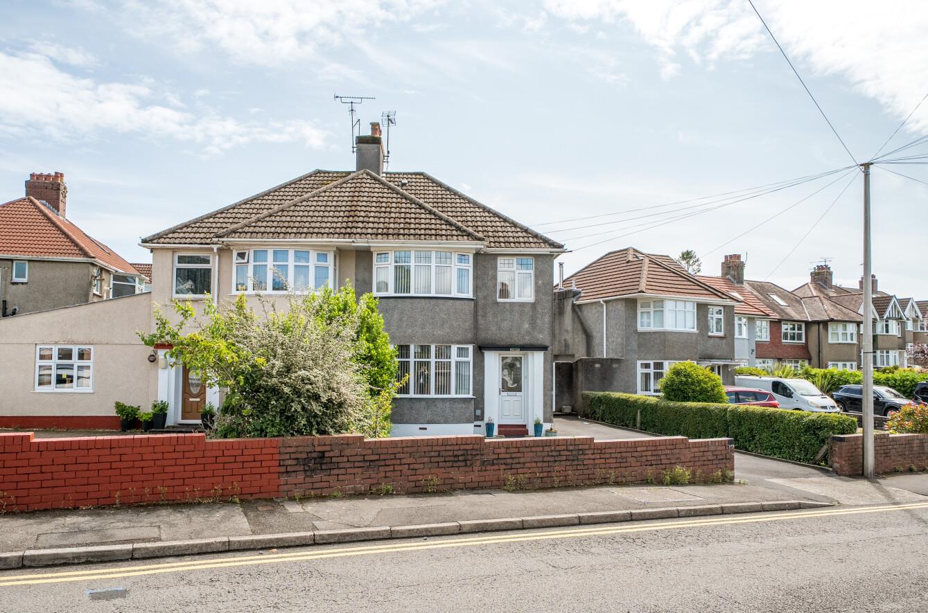 Glan Yr Afon Road, Sketty, Swansea